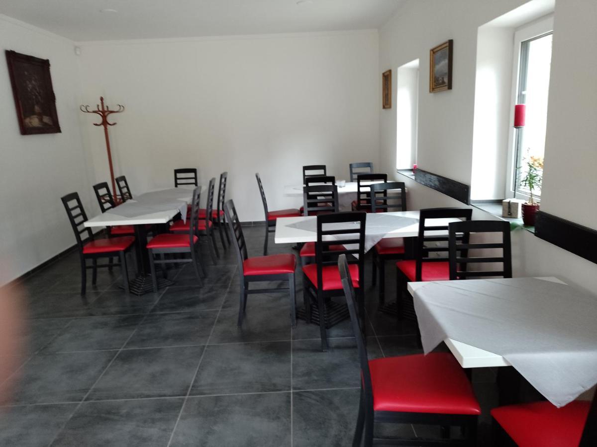 Penzion Litohlavy 17 - Na Samote U Lesa Králŭv Dvŭr Esterno foto