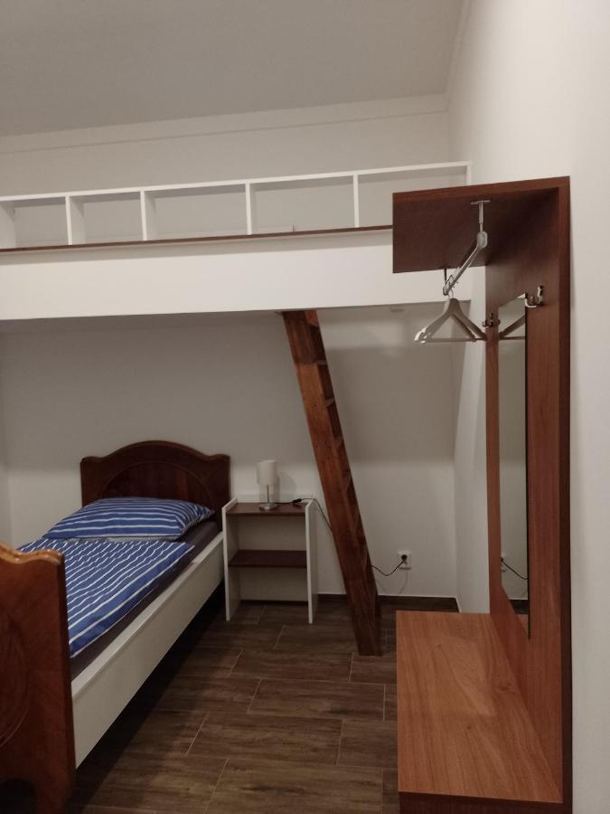 Penzion Litohlavy 17 - Na Samote U Lesa Králŭv Dvŭr Esterno foto