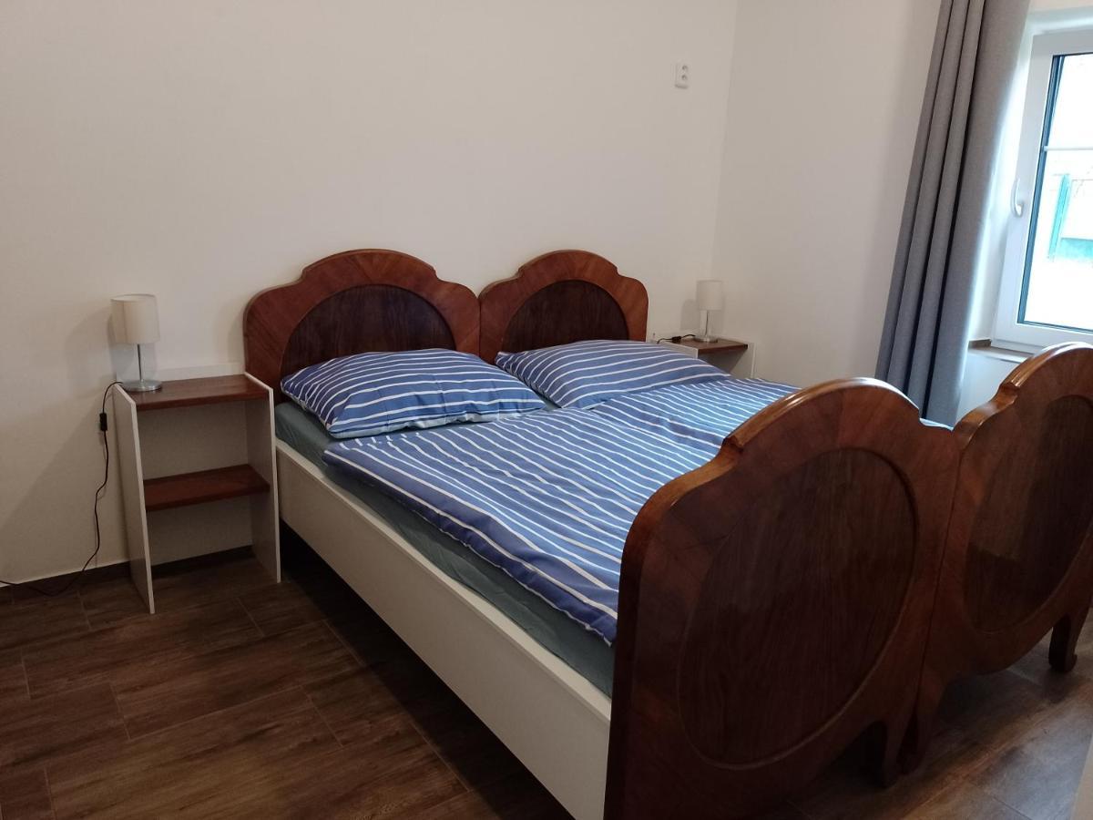 Penzion Litohlavy 17 - Na Samote U Lesa Králŭv Dvŭr Esterno foto